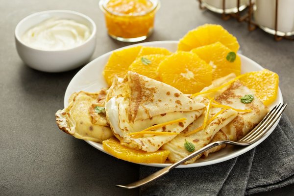 Comment préparer des crêpes bretonnes au sarrasin avec une garniture salée?